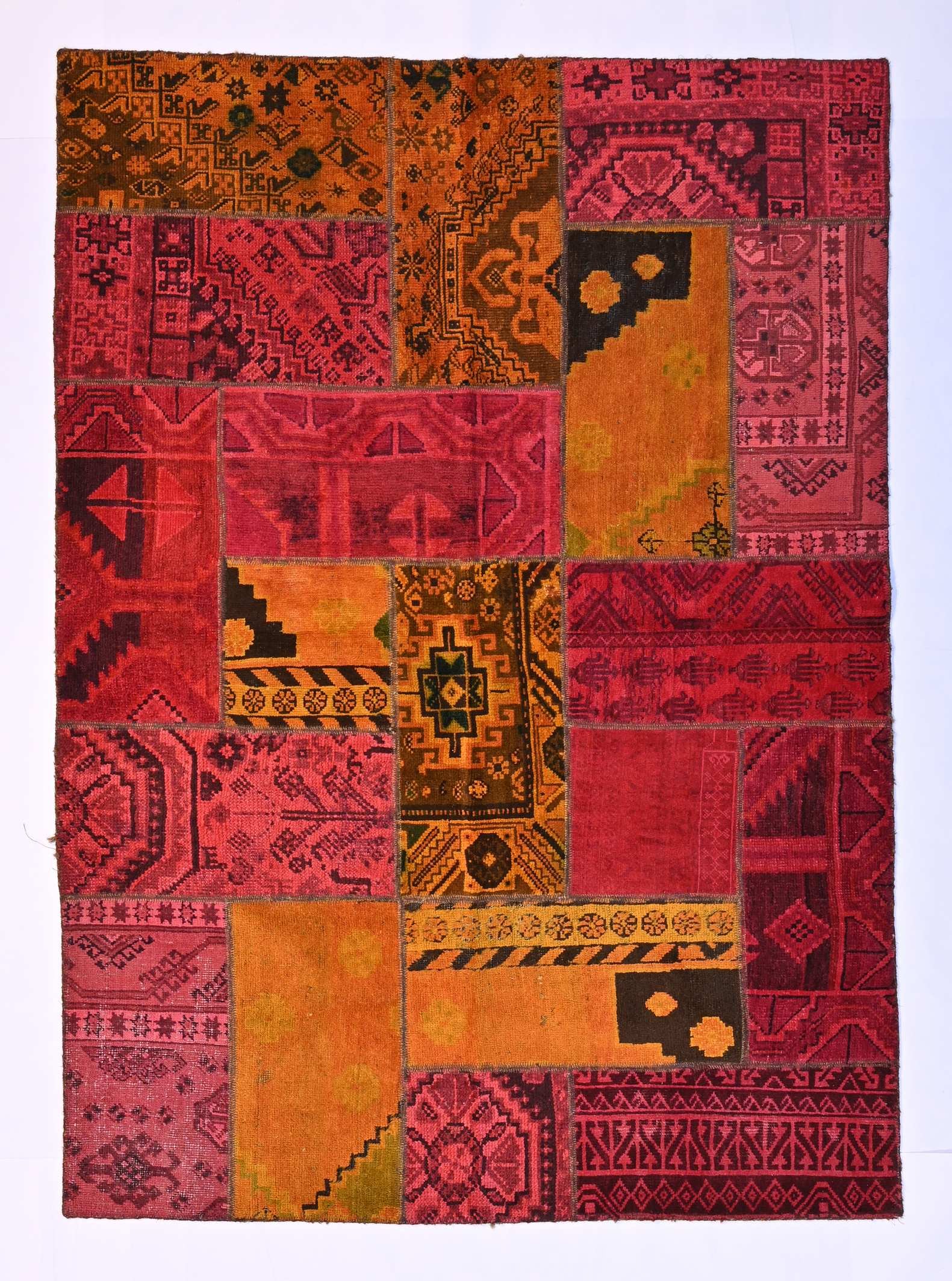 503720-206x147-red-ochre-persian-collage-rug.jpg