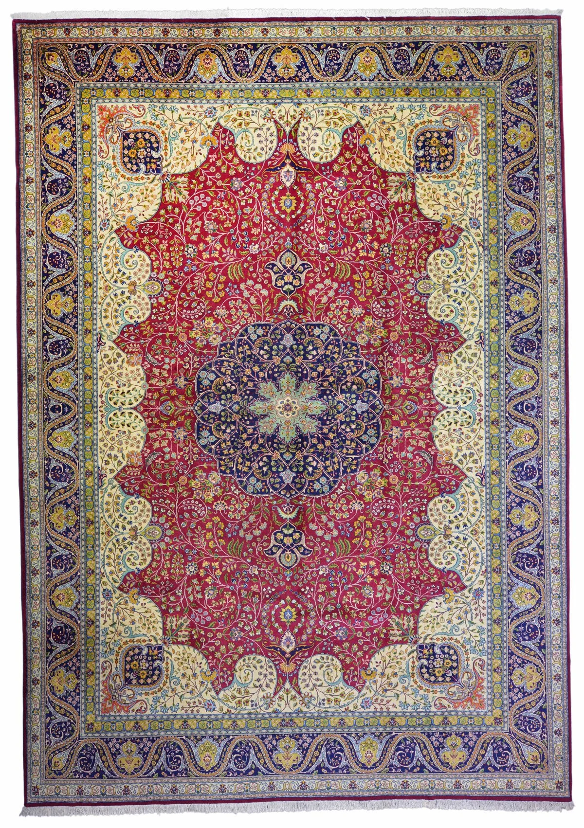 58009-500x355cm | A Tabriz palace rug. Circa 1940s