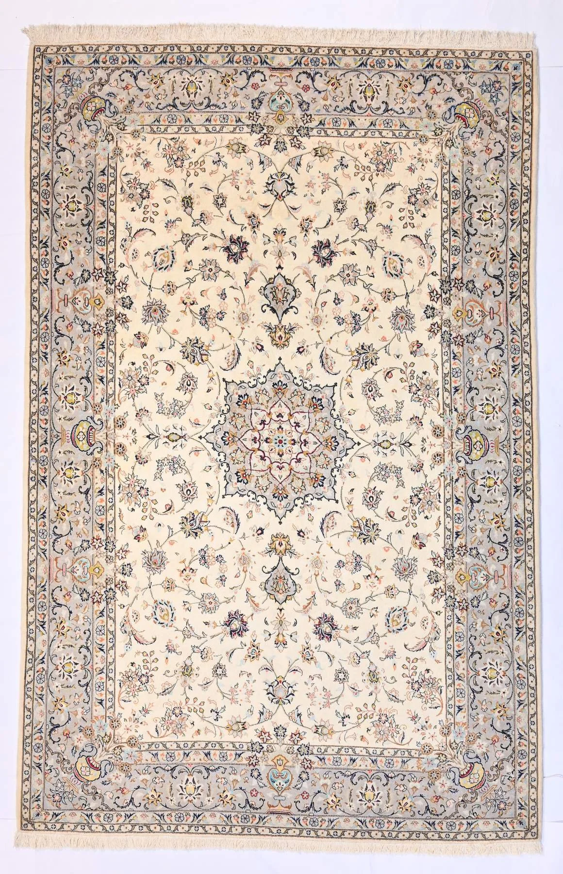 164573-305x199-cm.jpg
