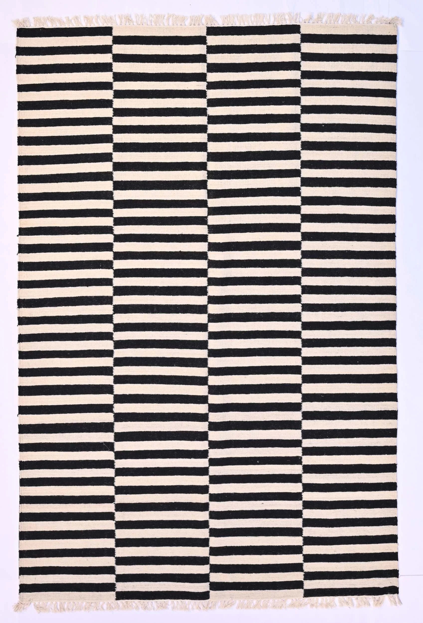 850051-246x161-contemporary-mirzapur-kilim-northern-india.jpg