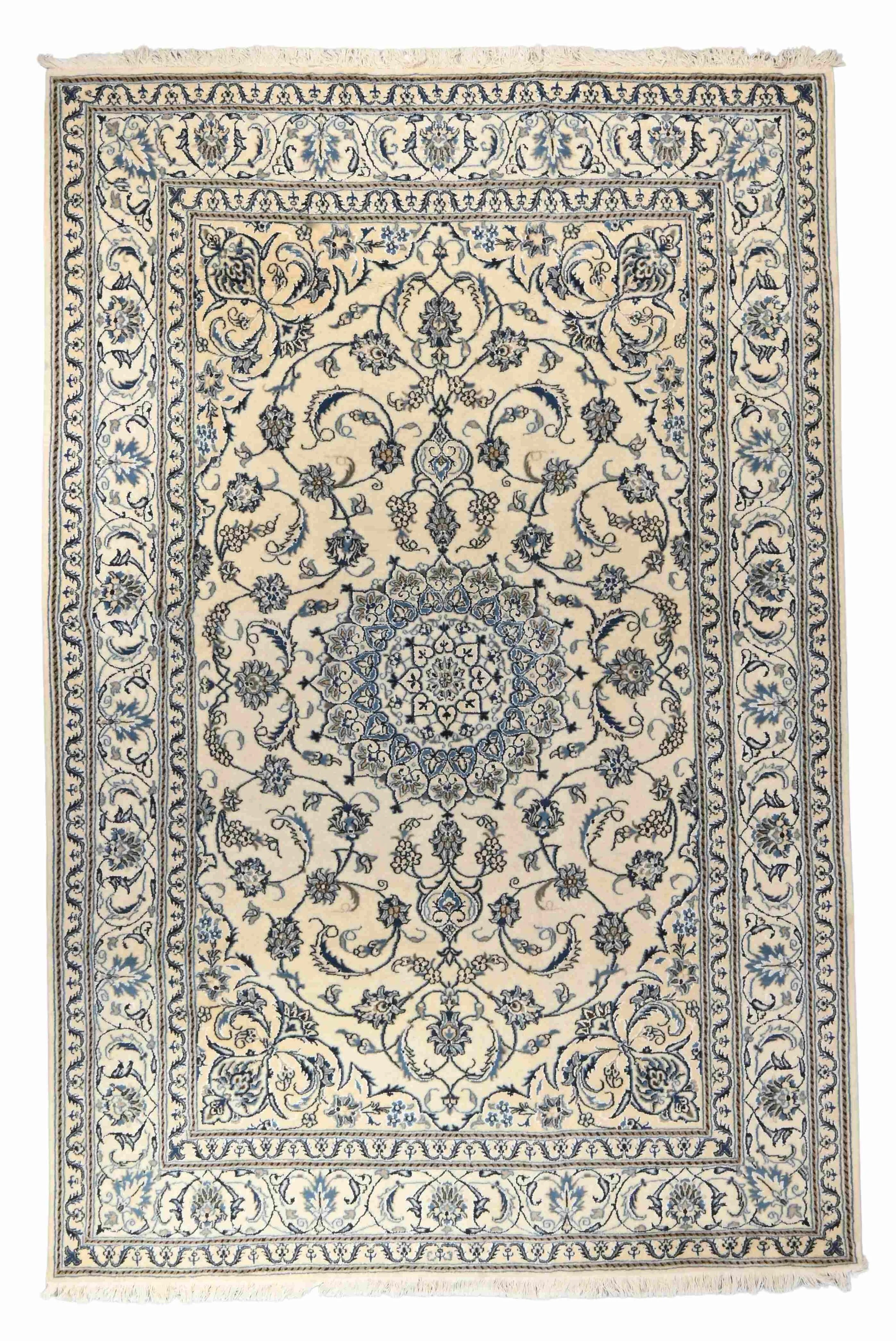 166233, 293 × 194 cm, A Classic Blue and White Nain Carpet