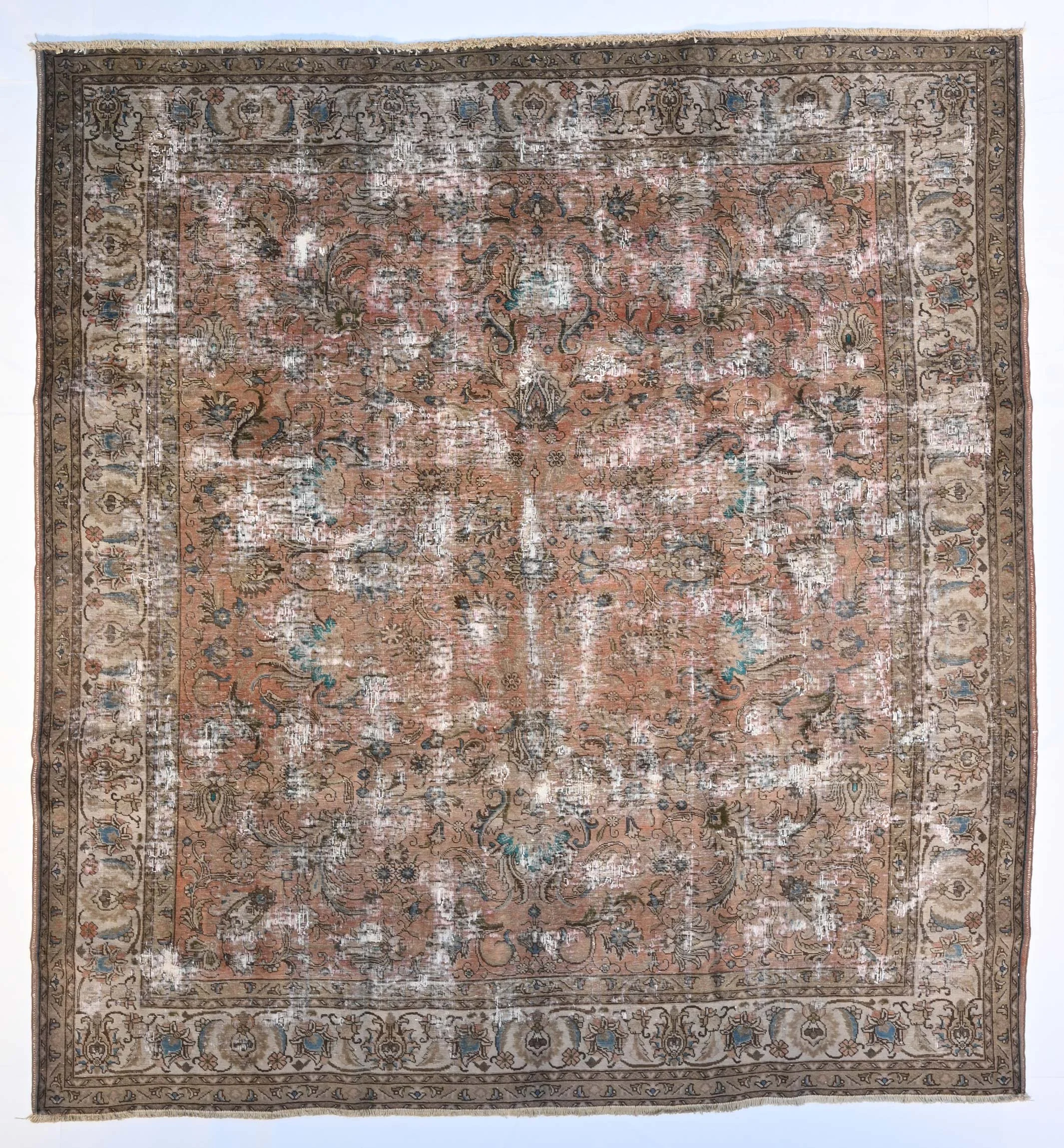 600650 - 325 x 305 cm | A vintage Tabriz Persian rug. Circa 1950s.