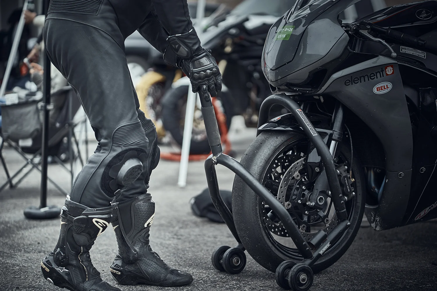 M5 suit laguna J 4.jpg