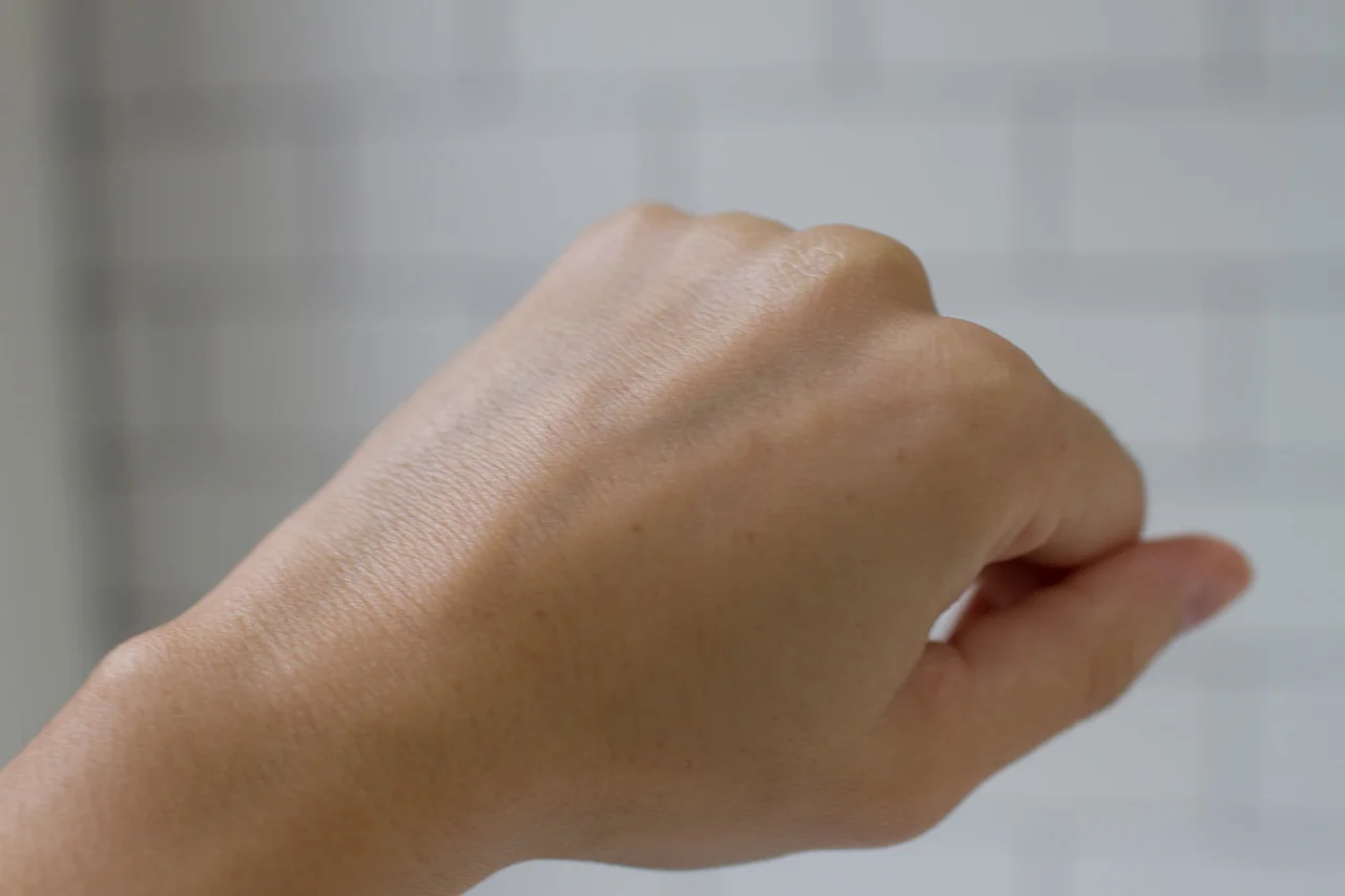 skin left luminous and hydrated
