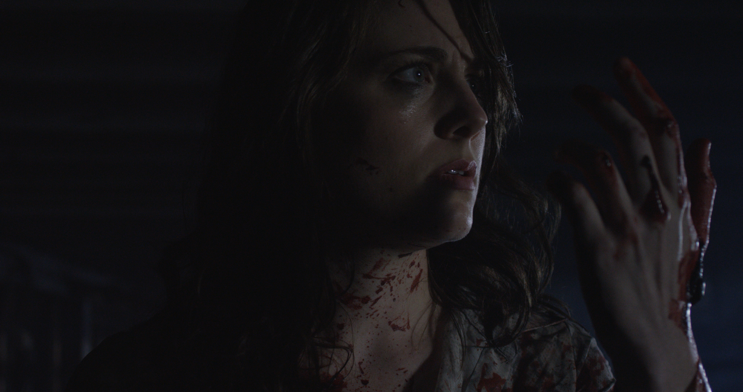 Rae_Bloody_01.jpg