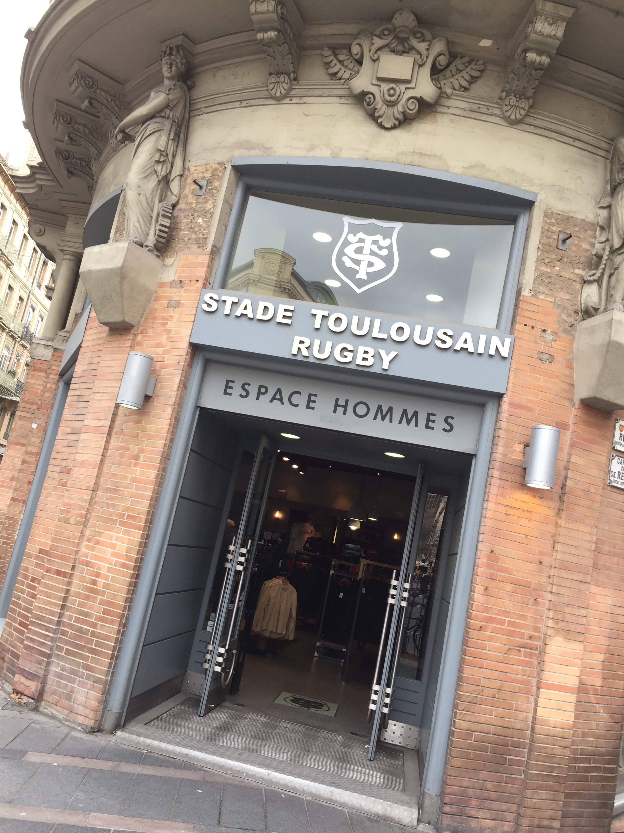 Toulouse-2015 James-03.jpg