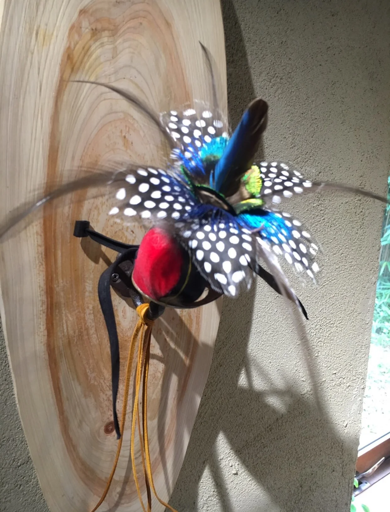 Falconry Hood-making Artist 杉崎一彦 URL: http://falconoid.server-shared.com/ こちらの鷹のHoodや、鷹匠の道具は8月28日まで、伊奈町のVientoで展示されています。私には珍しいものでしたので、新しい知識がほんのちょっと増えて楽しかったです。 Viento 埼玉県伊奈町小室6093−3 TEL0487222303