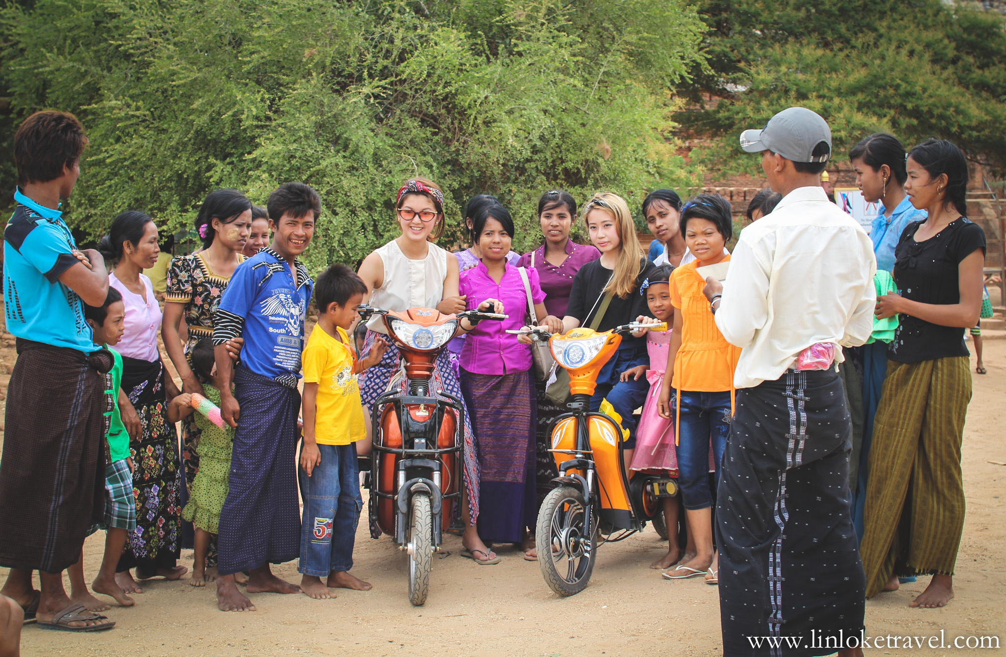 Bao and I swarmed by locals who jumped off two different trucks to take pictures with us.