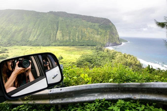 Lisa venticinque taking photo of mountains and ocean
