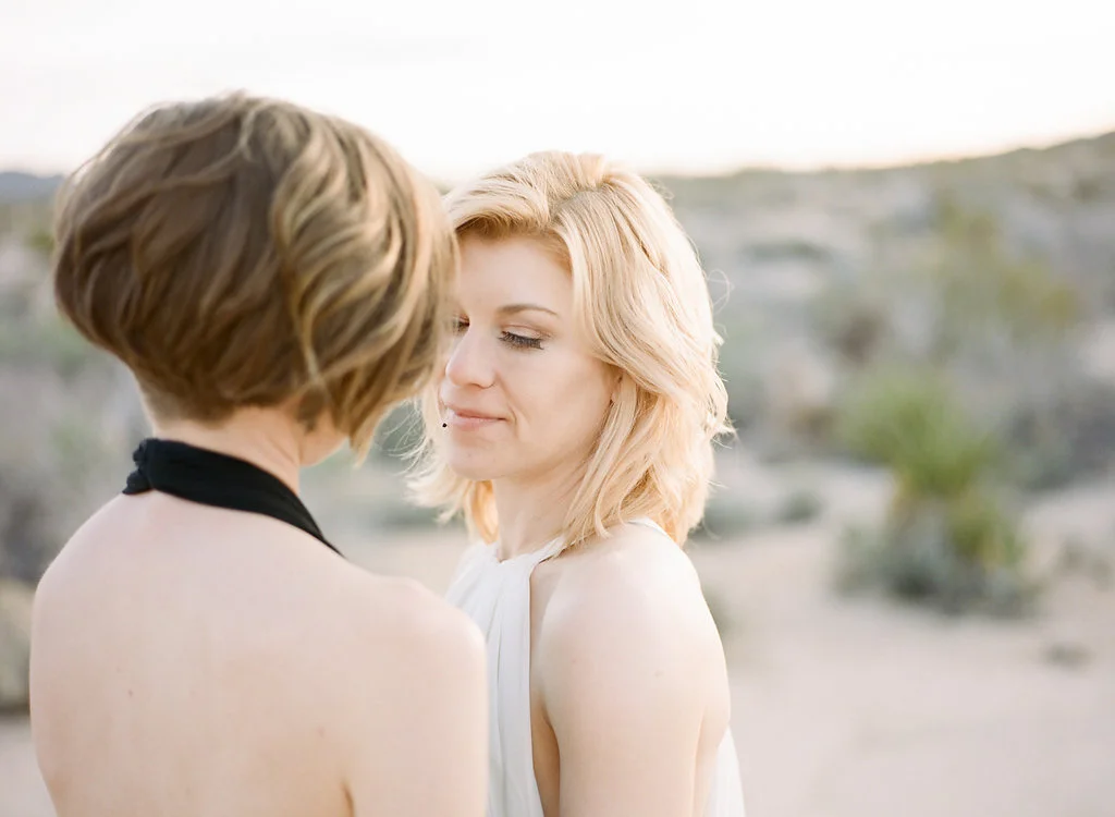 Jessica Schilling Wedding Photography gazing at one another