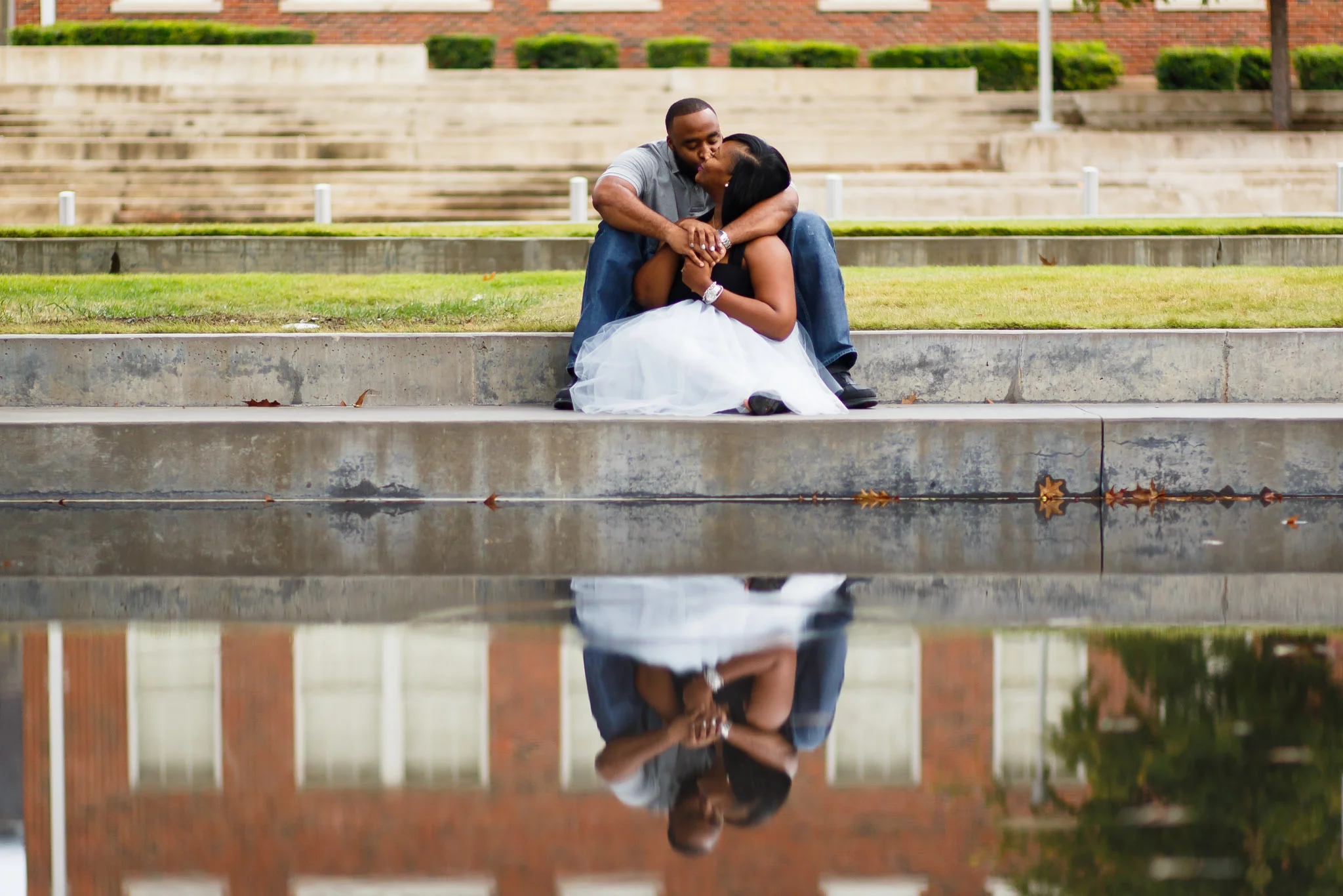 Wedding engagement photo shoot in Dallas arts district with photos taken by Amber Knowles