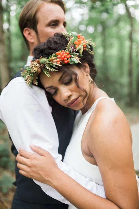 Wedding Inspiration // Treehouse Mystery Love Story