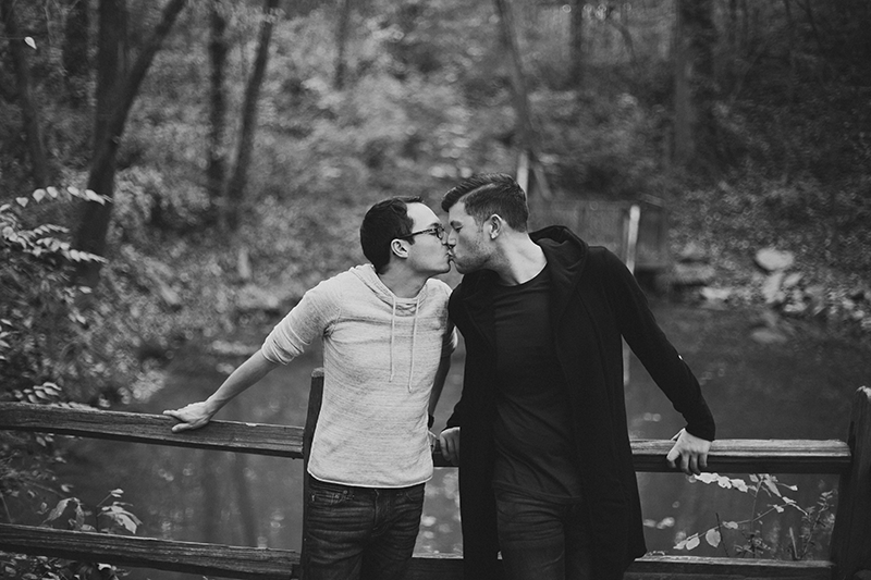 Bowling Green Louisville Kentucky LGBTQ Wedding Engagement Chihuahua Sur La Lune Photography
