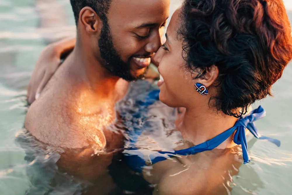 Real Couples // Sunset Beach Romance: Will + Mia