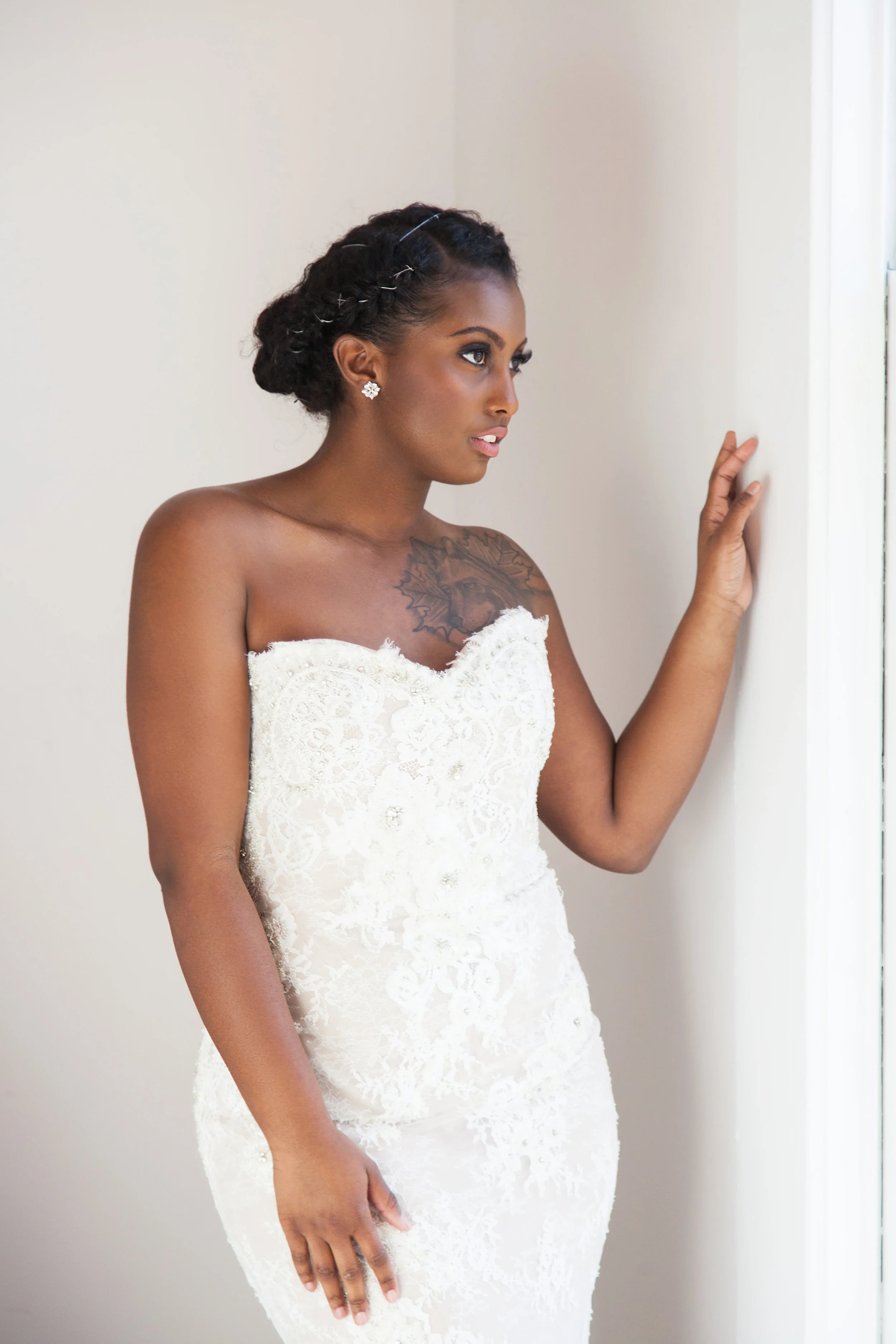 Natural hairstyles for black brides Sean Junqueira and Brittney Taylor