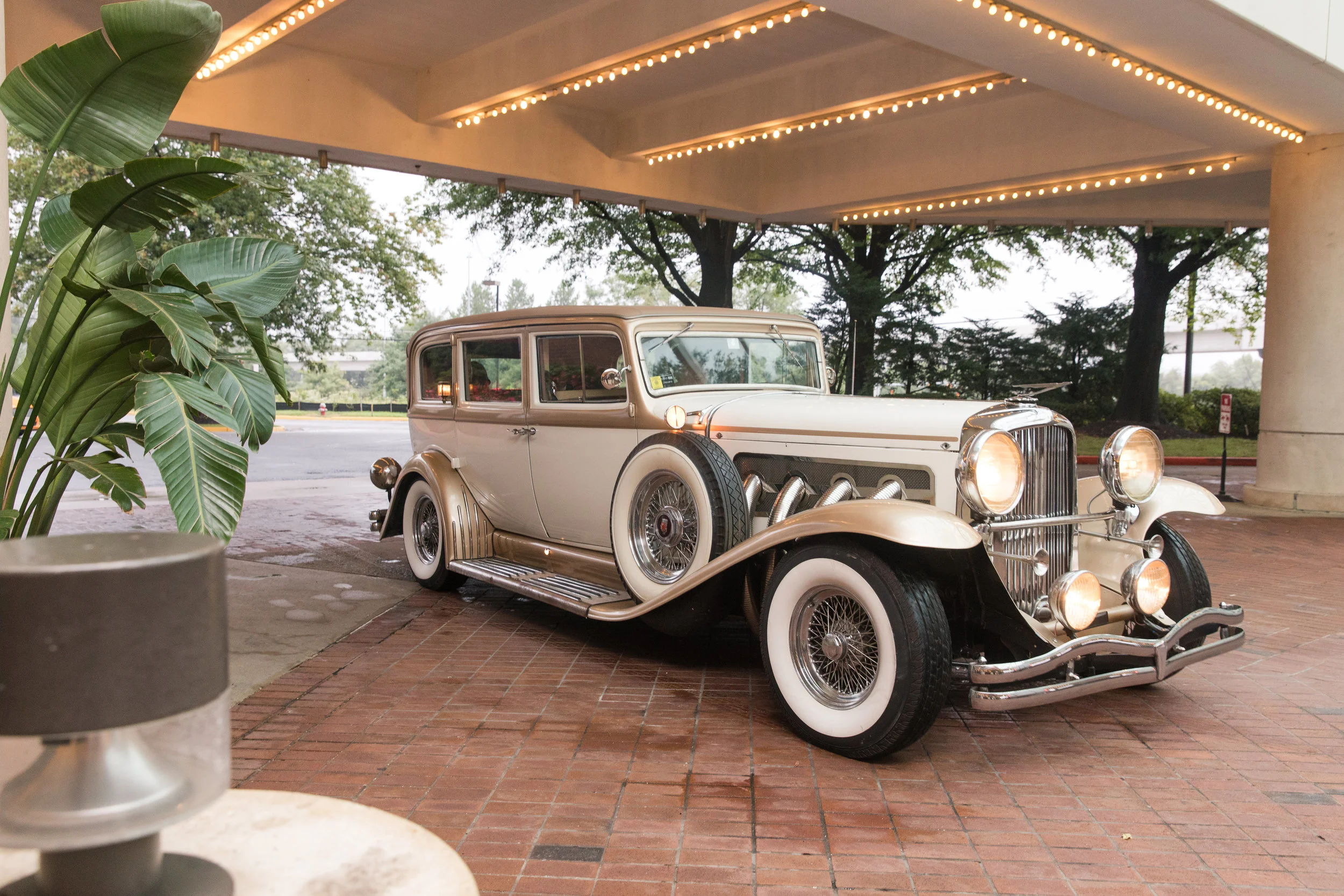 Northern Virginia Vintage Gatsby Themed Wedding Photography by Marirosa