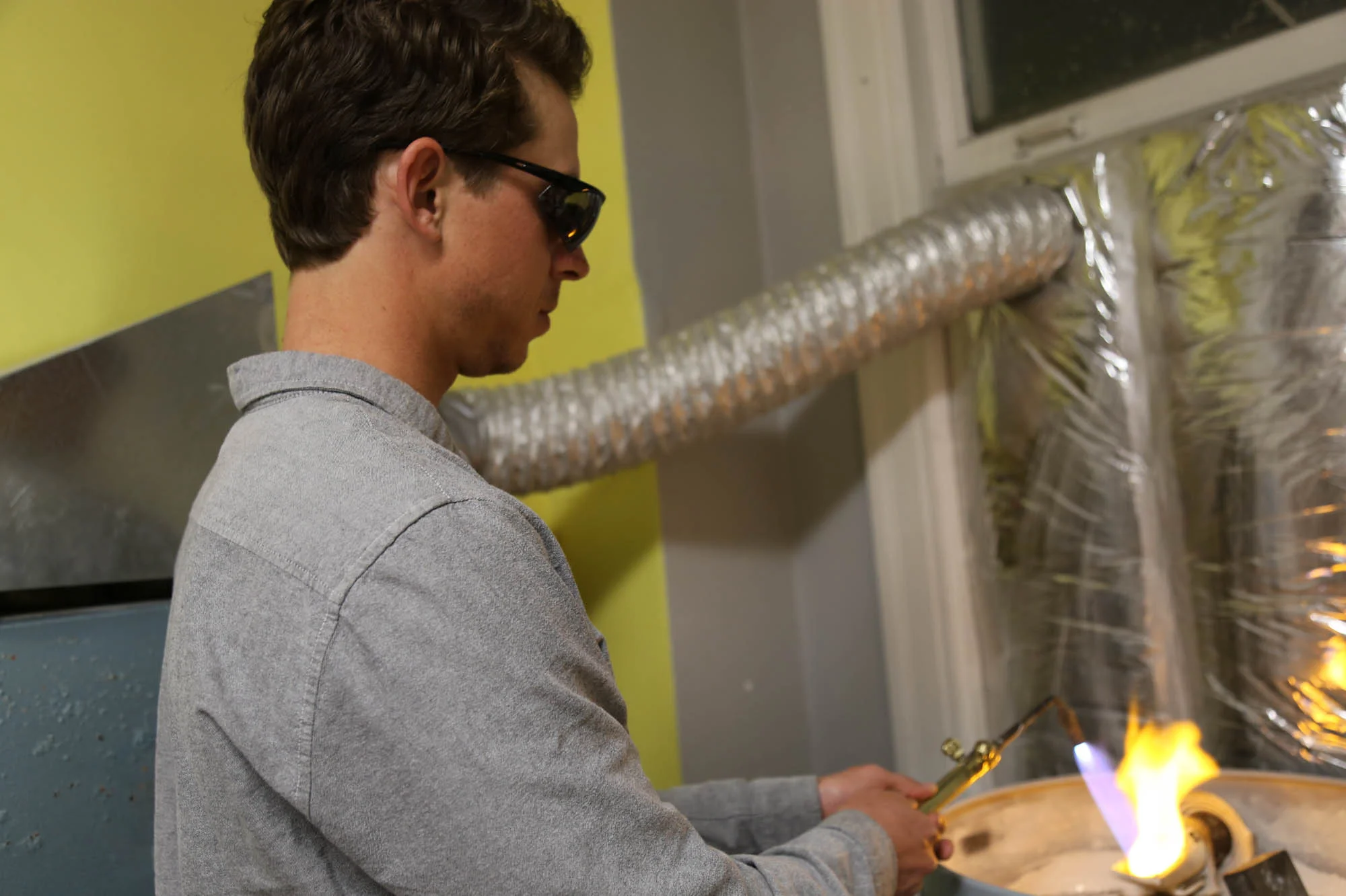 Kendra Renee is an Oakland, California metalsmith and jeweler who creates stunning ready to wear and custom pieces, including striking necklaces and earrings, as we as engagement rings and wedding bands