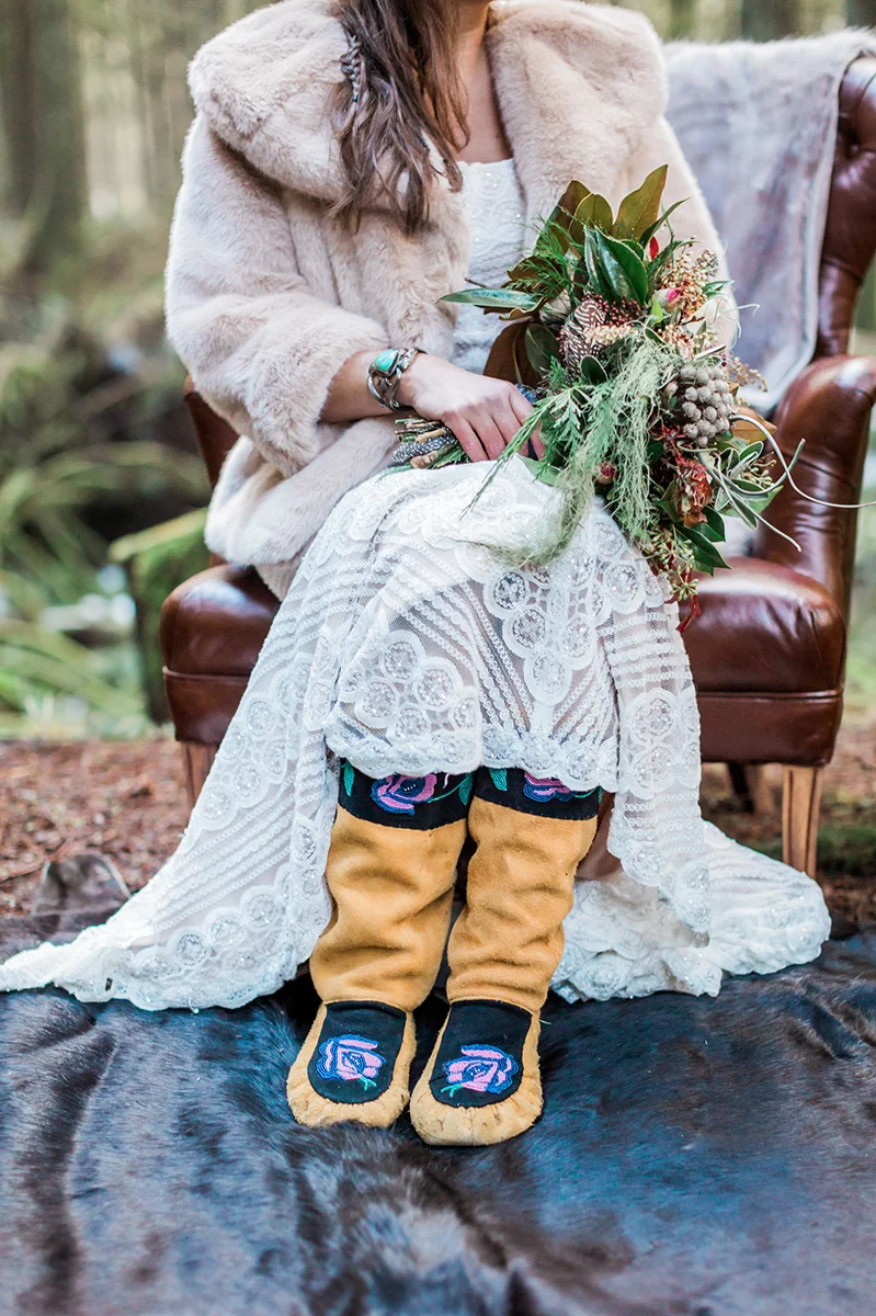 Just A Dash Cakes and Gina Neal Photography Native Winter Wedding