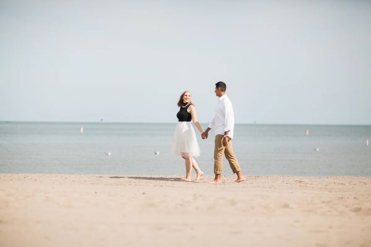 Lake engagement photos in Ohio