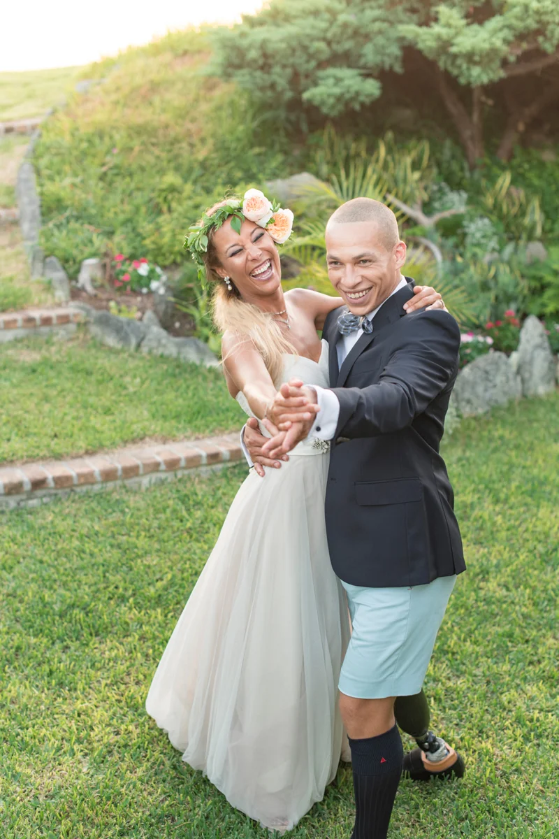 Wedding Inspiration // Rustic Seaside Elopement Styled Shoot in Bermuda