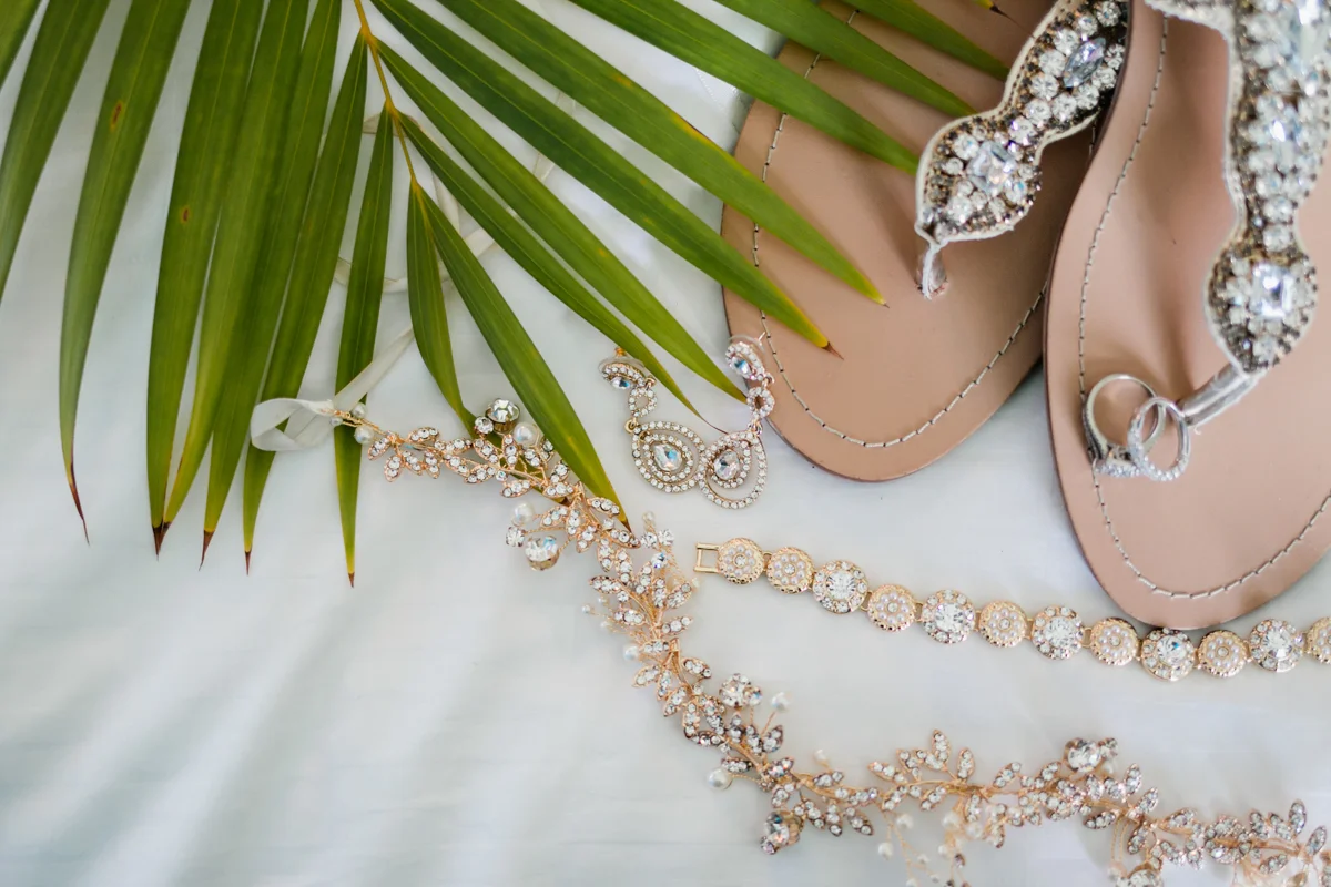 beach wedding bridal details