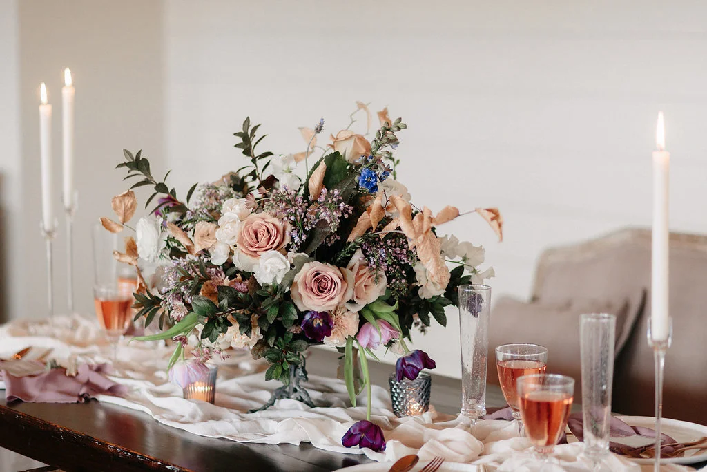 peach and lavender tablescape