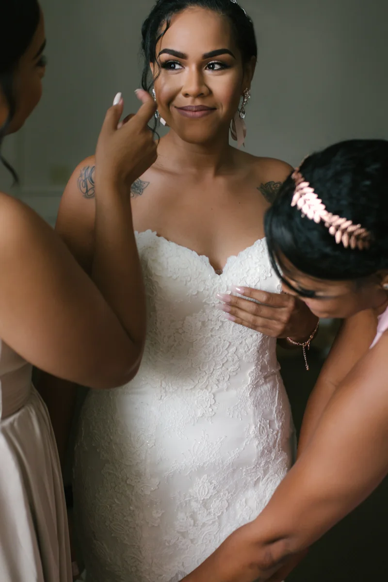 bride with bridesmaids