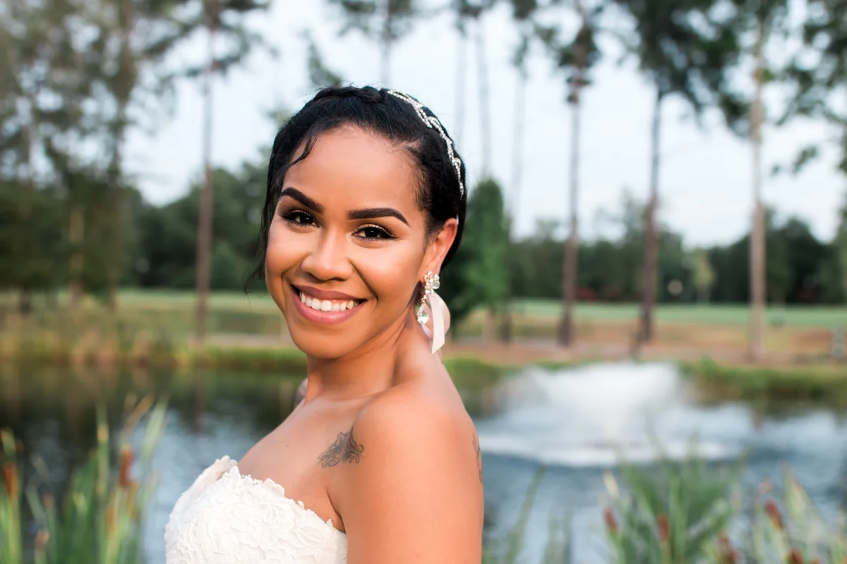 Classic bride portrait at Doko Manor in South Carolina