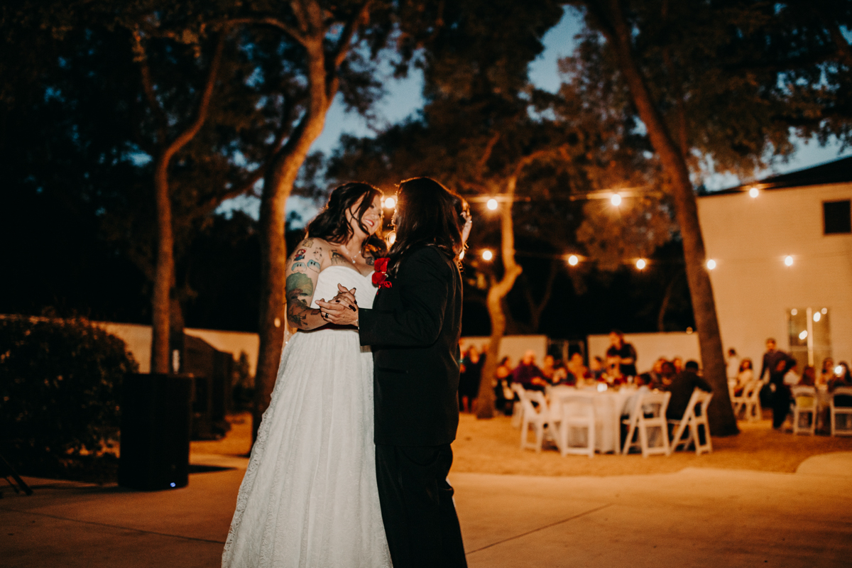 San antonio garden wedding couple dancing outside