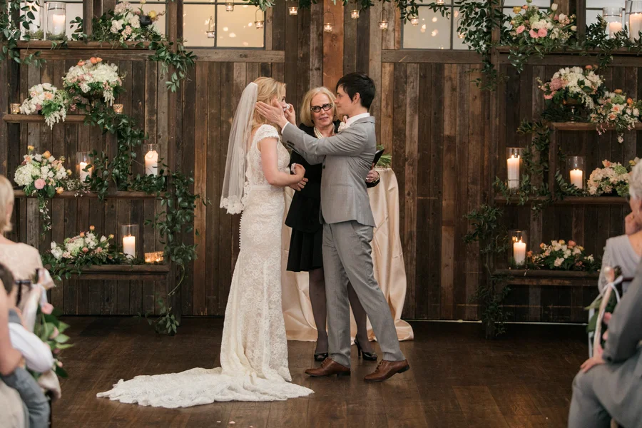 ARIN AND KATIE DOWNTOWN SEATTLE WEDDING ceremony