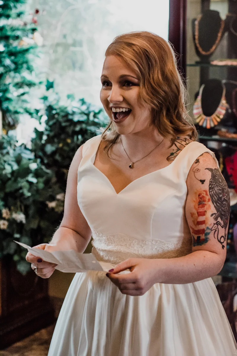 Rustic italian wedding candess reading vows