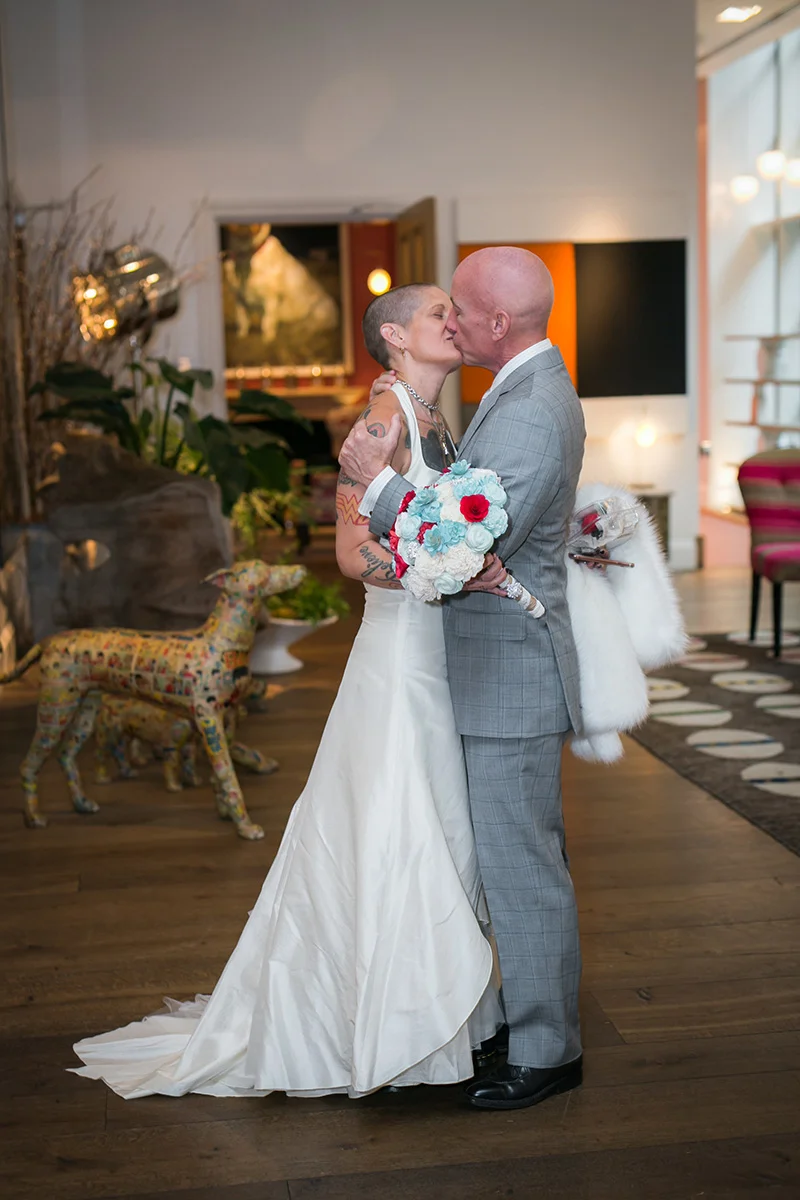 tattooed feminist elopement nyc kiss