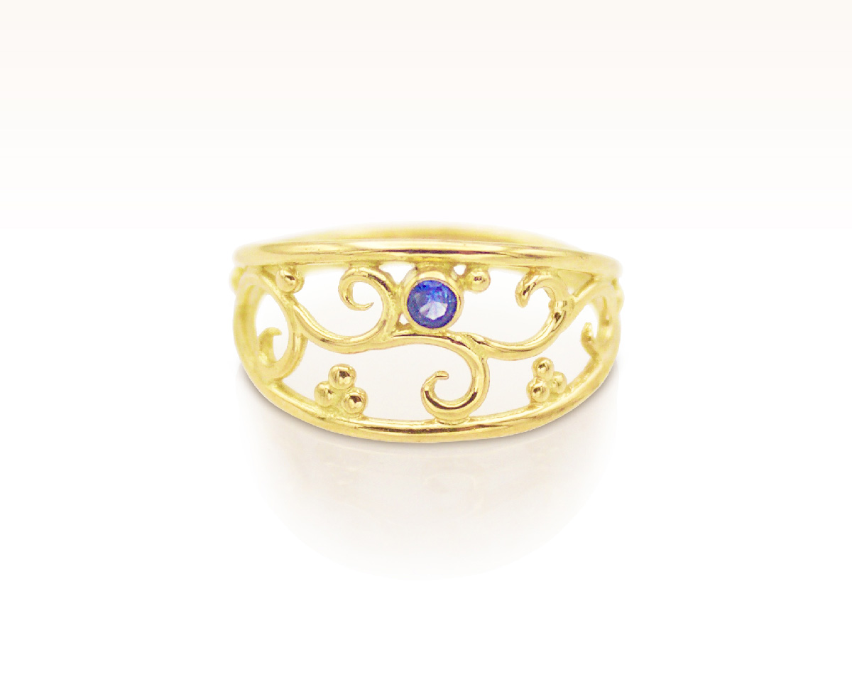 Blue Sapphire 18K Gold Forged Filigree Ring