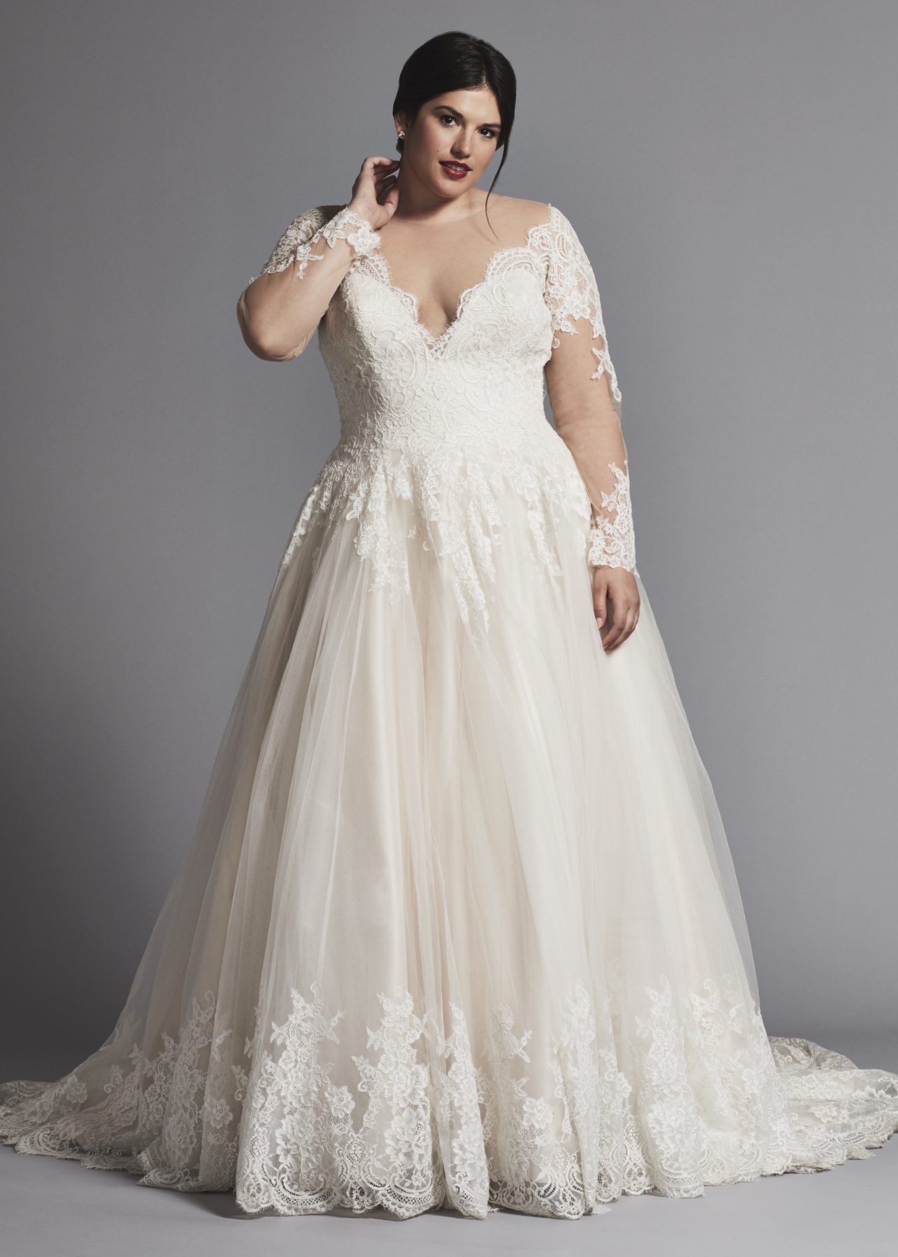 plus size wedding dresses size 32 and up