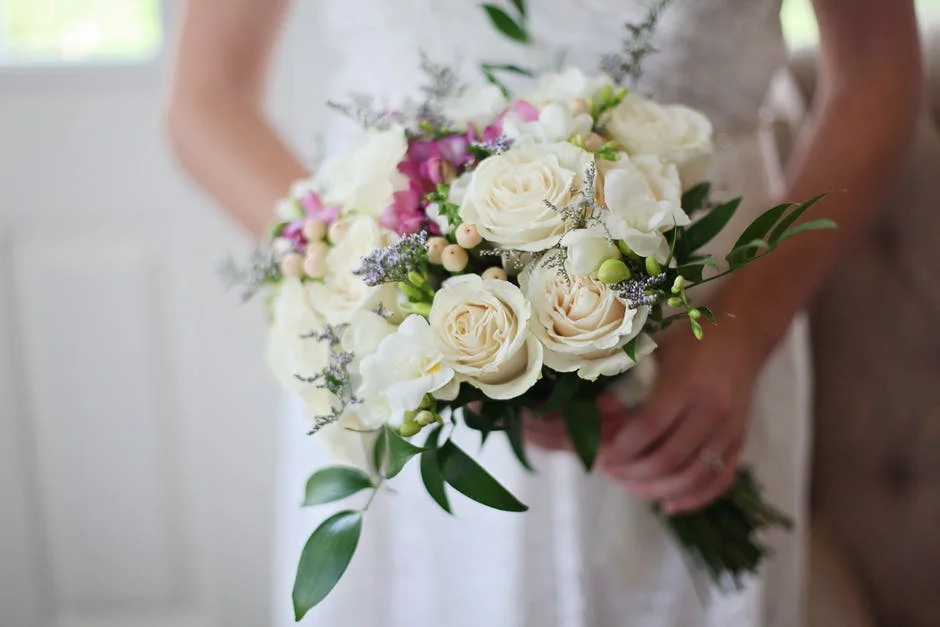9 Tips to Help You Create Stunning DIY Wedding Flowers