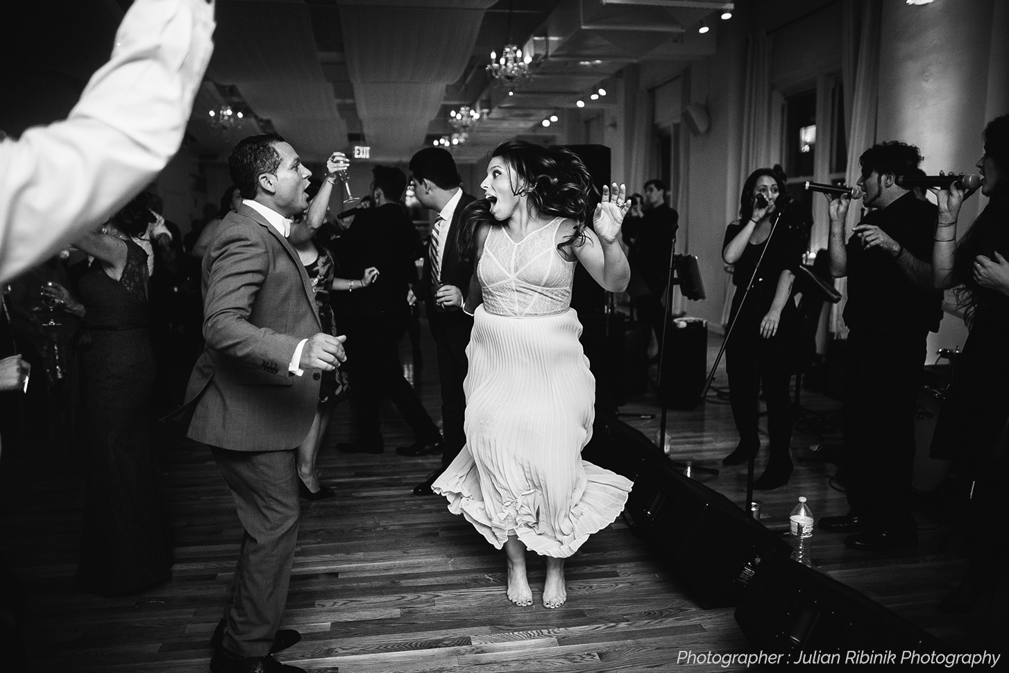 The Metropolitan Players Erin and Drew Coles NYC Wedding Band