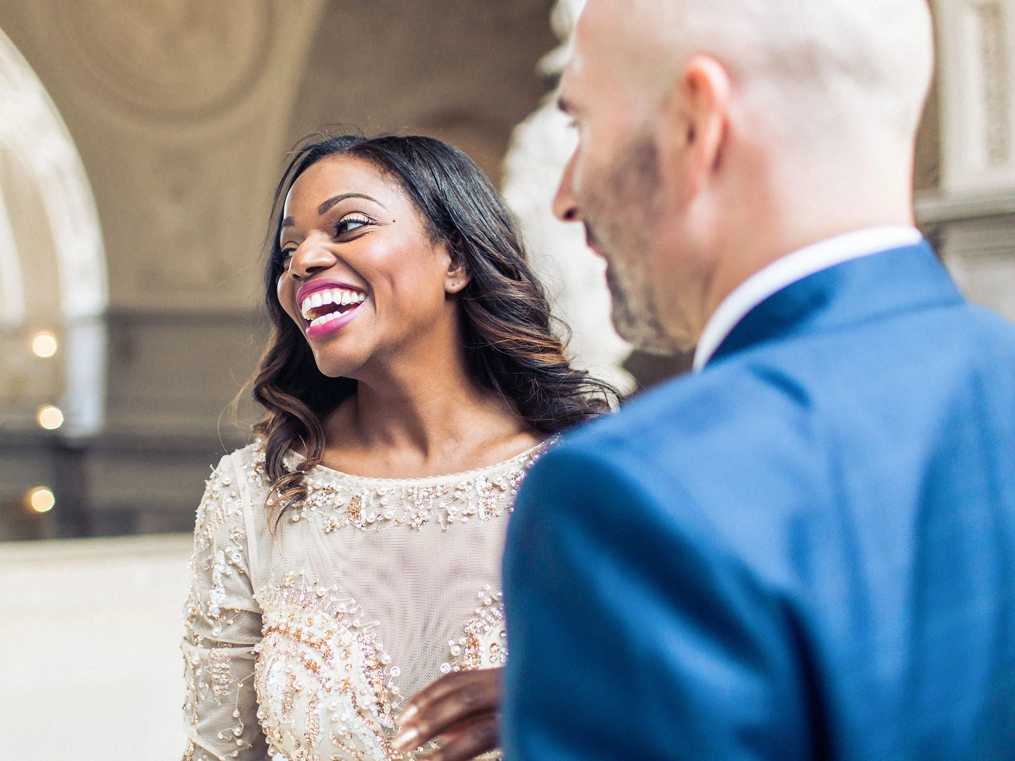 couple smiling during their elopement at San Francisco City Hall Apollo Fotografie