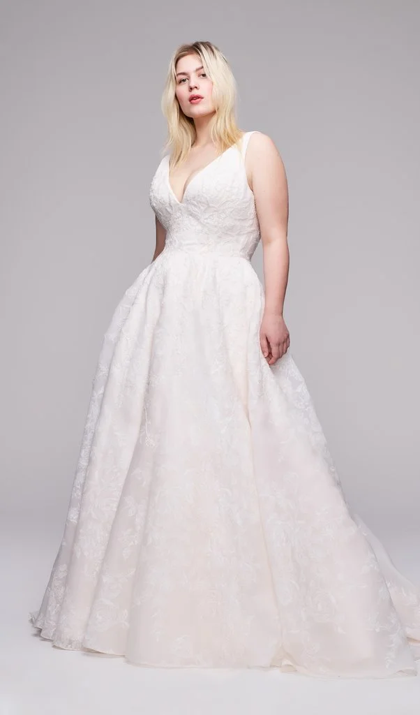 Lupita Curve Couture by Anne Barge