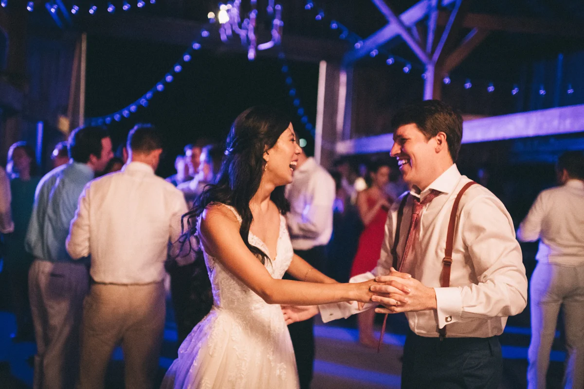 Warrenwood manor danville kentucky wedding sarah katherine davis quentin and janice dancing and laughing