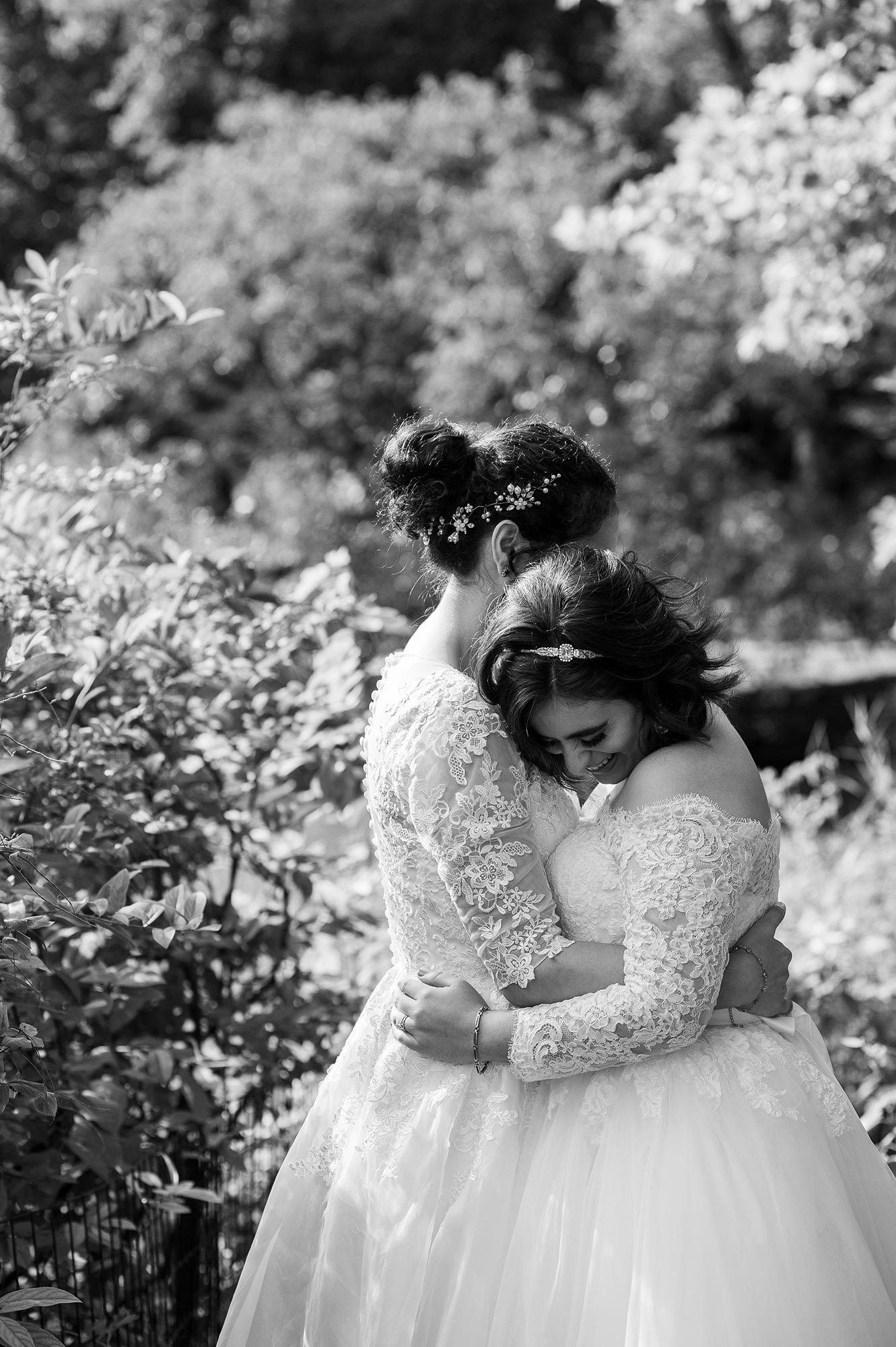 Wedding of Two Puerto Rican Brides at Ladies’ Pavilion in Central Park New York City De Nueva Photography