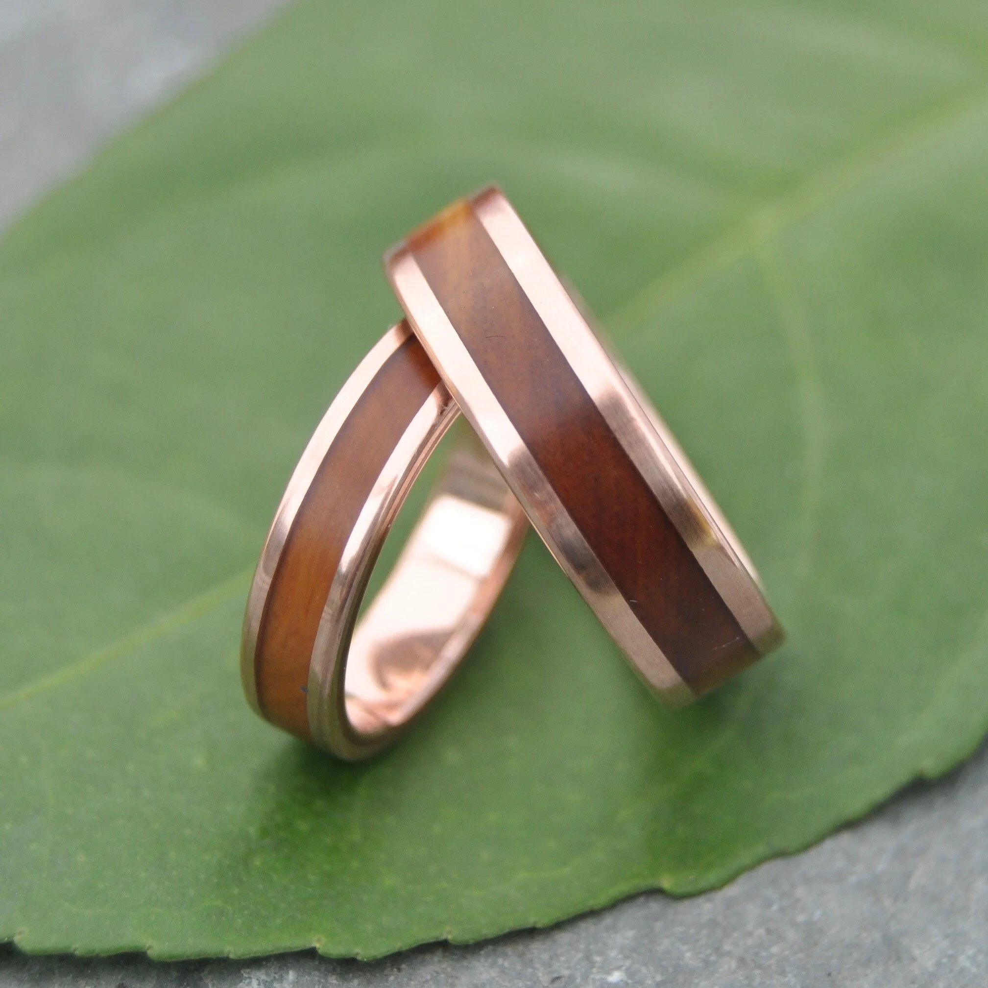 Rose Gold Lados Guayacan Wedding Ring Set by Naturaleza Jewelry