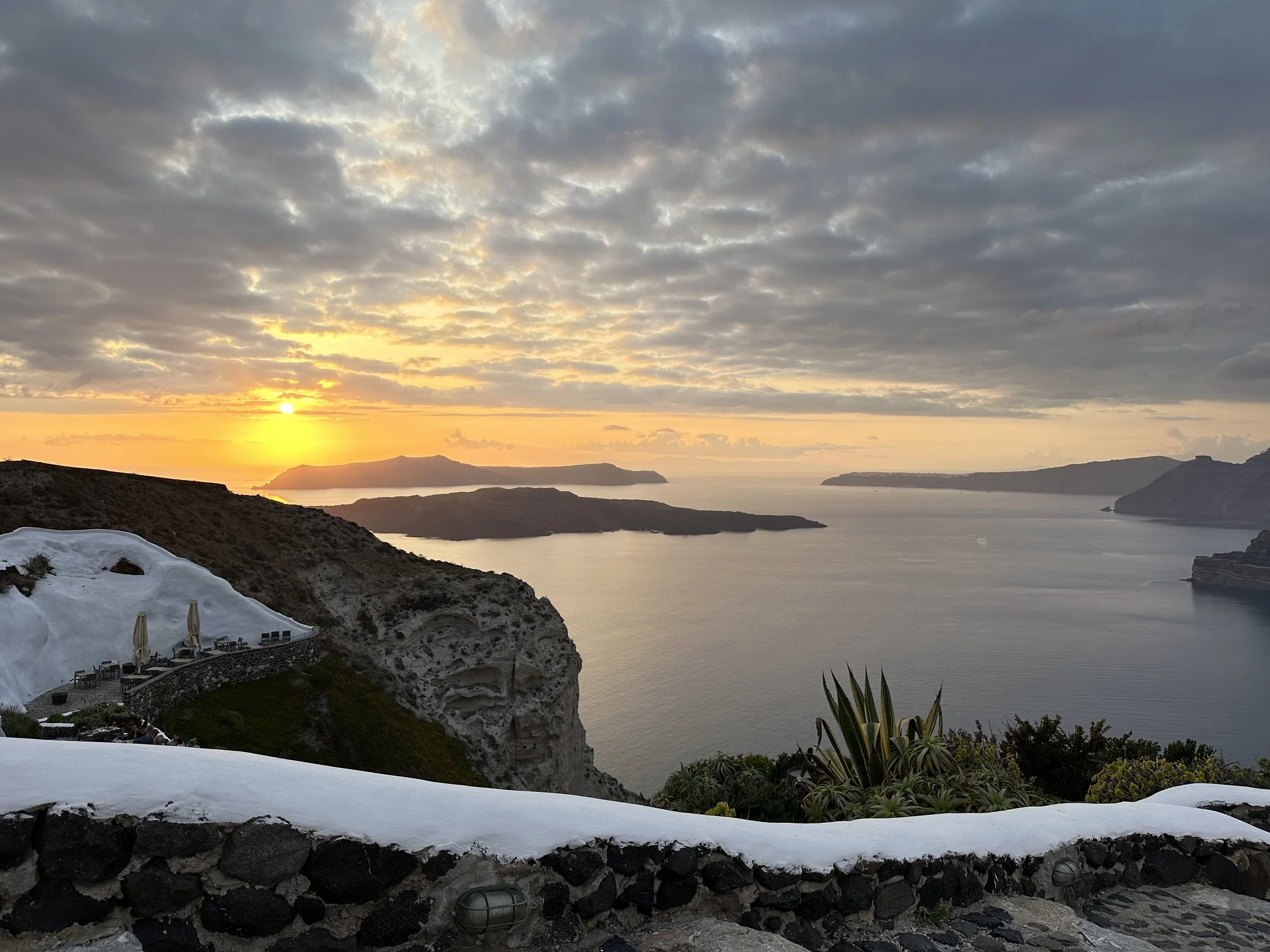Diedre 2 santorini susan Blume.jpeg