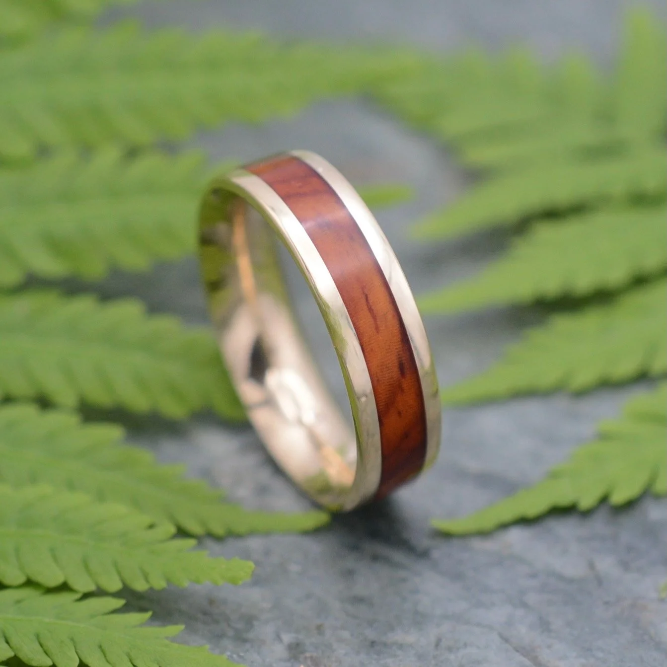 Naturaleza Organic Jewelry Yellow Gold Lados Nambaro Amy Shelton.jpeg