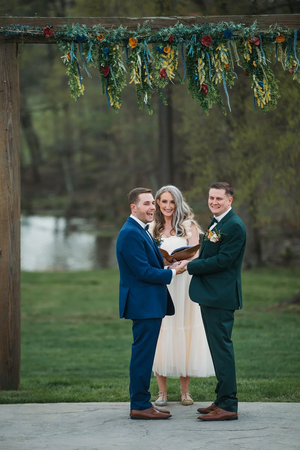 Sincerely Pete - Wedding Officiant00003 Sarah-Pete Petersen.jpg
