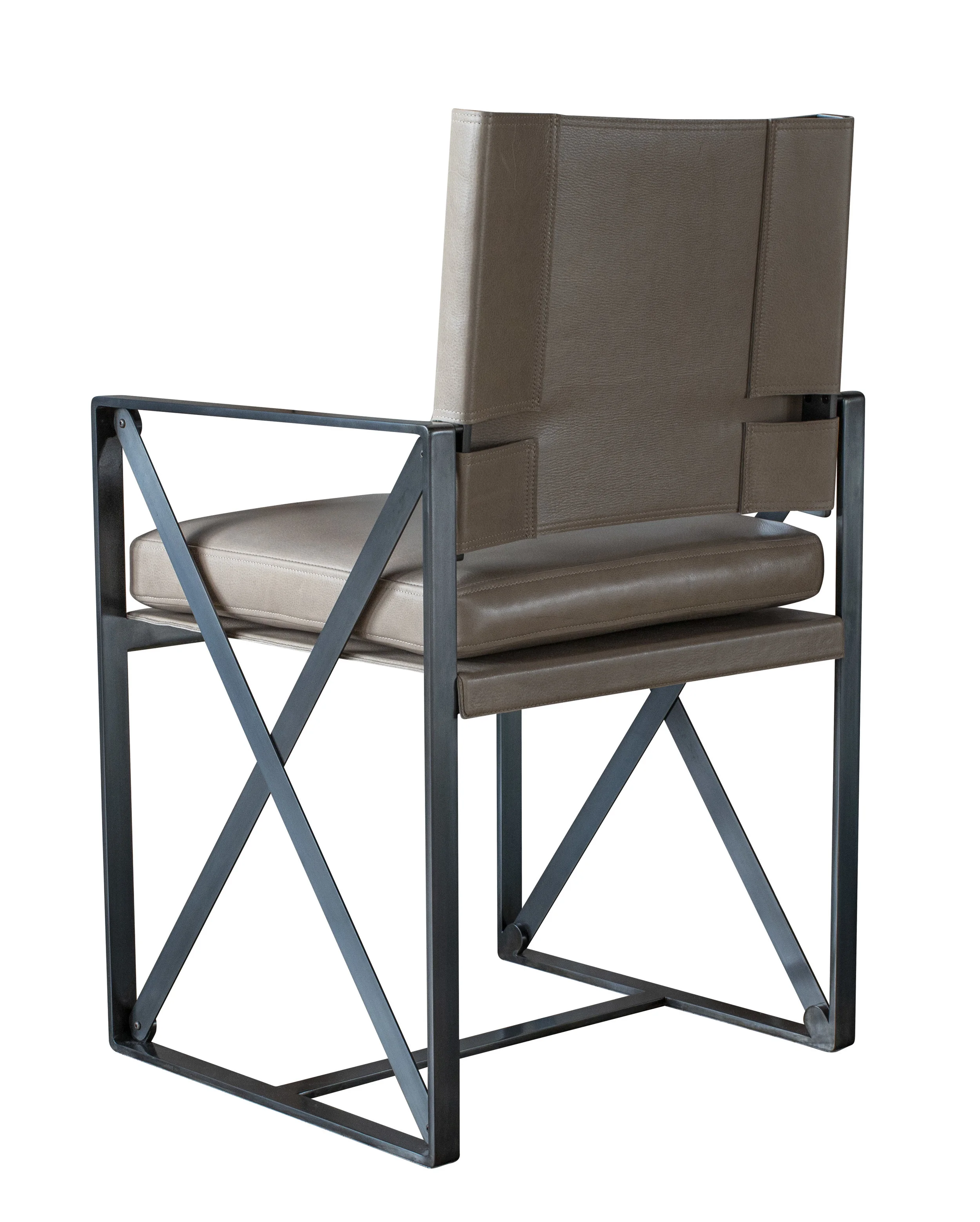 St. Cloud - Dining Chair w/ x sides