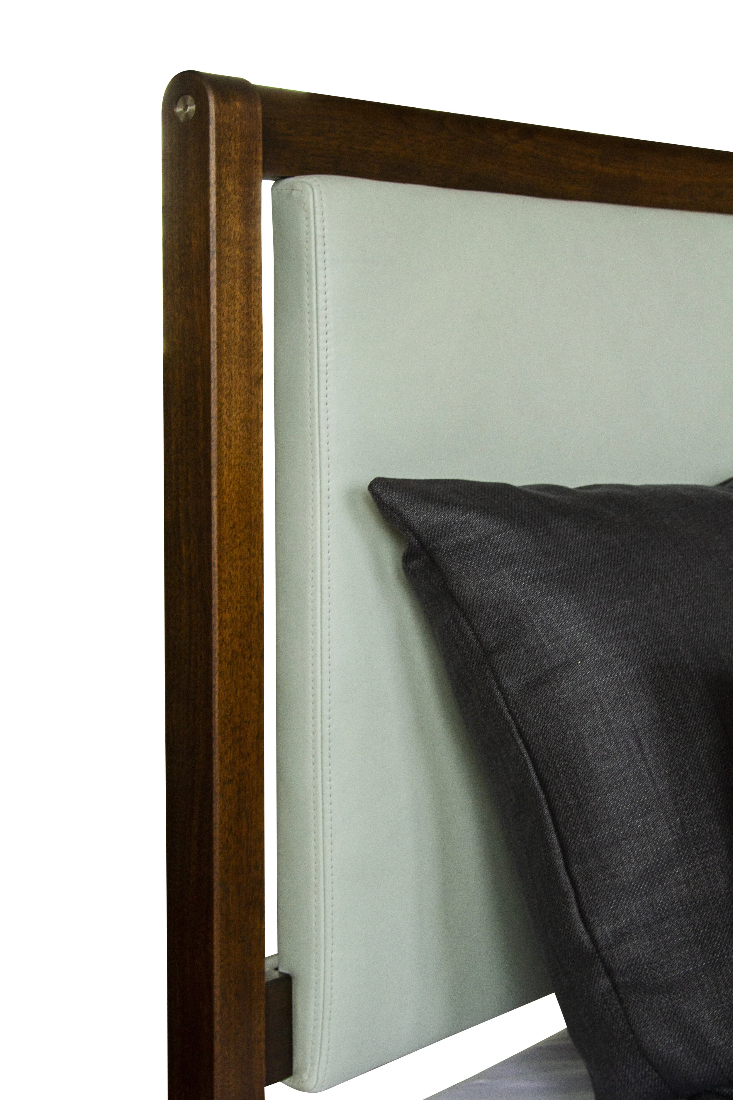 Isaksen Bed - Headboard Detail
