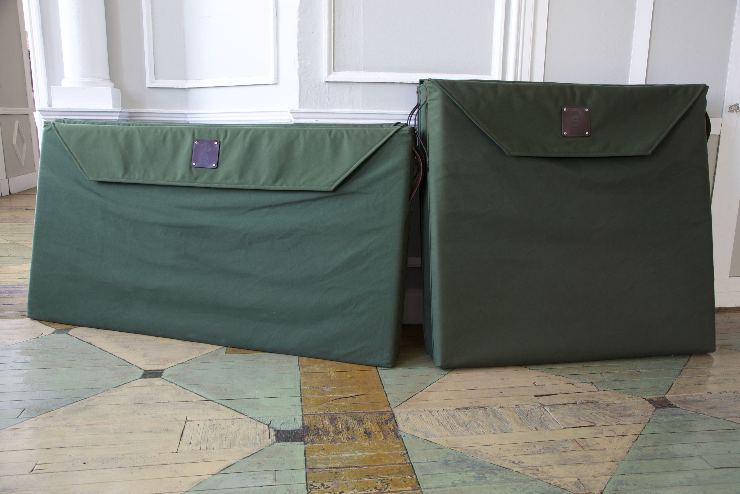 Stand and table carrying cases 