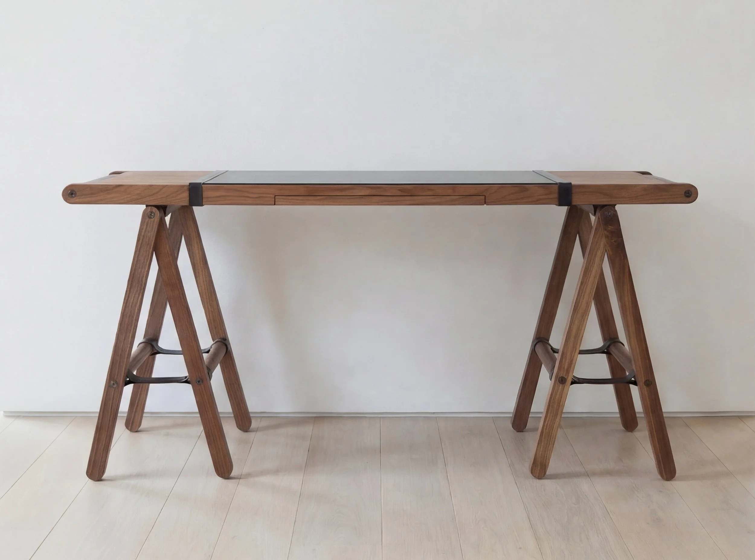Danziger Desk