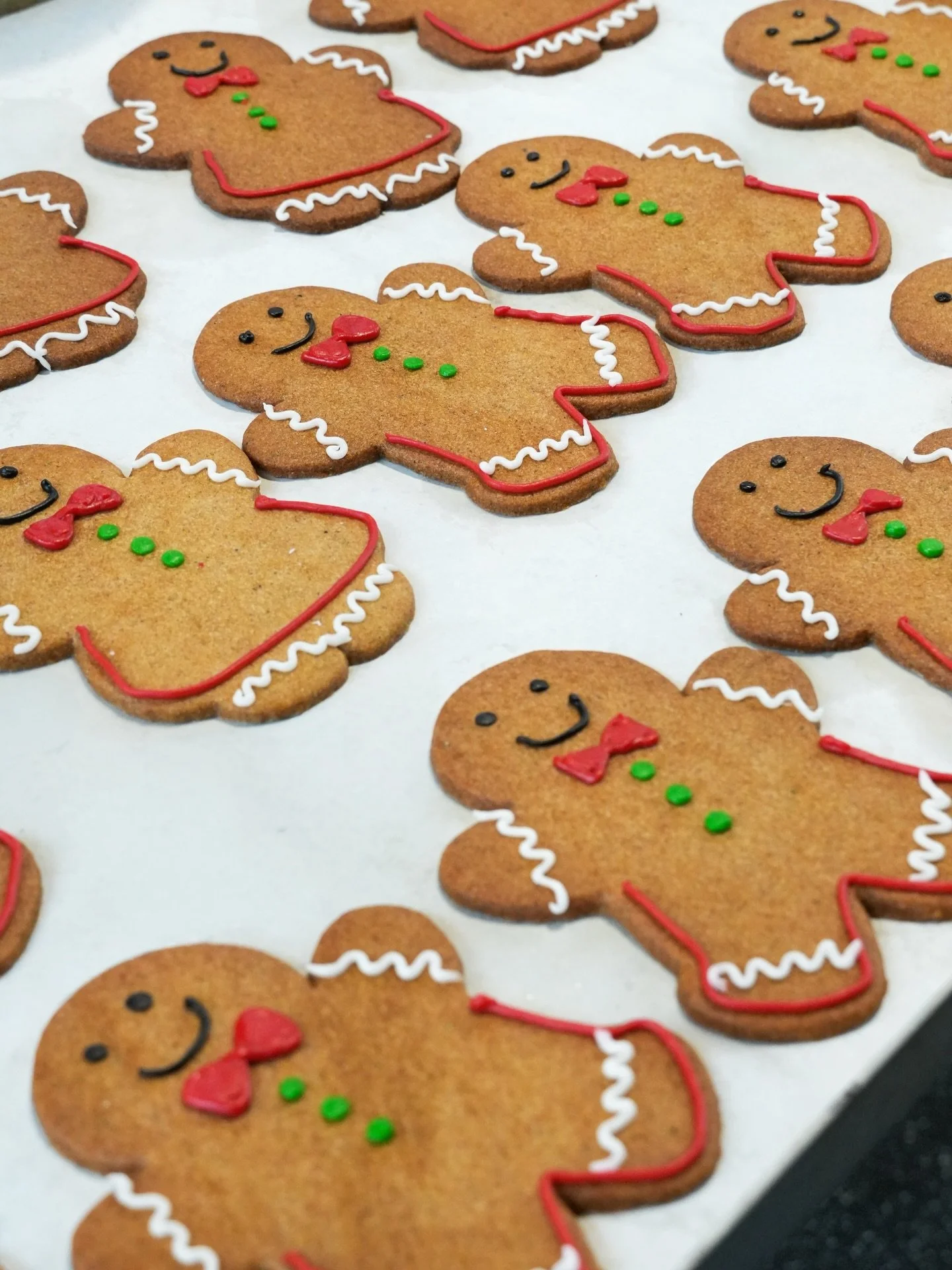 Boxing Day is here! 🎄✨

In Sweden, pepparkakor aren&rsquo;t just cookies - they&rsquo;re a beloved holiday tradition, often shaped, decorated, and shared with friends and family. Perfect with coffee, on their own, or alongside a warming glass of gl&