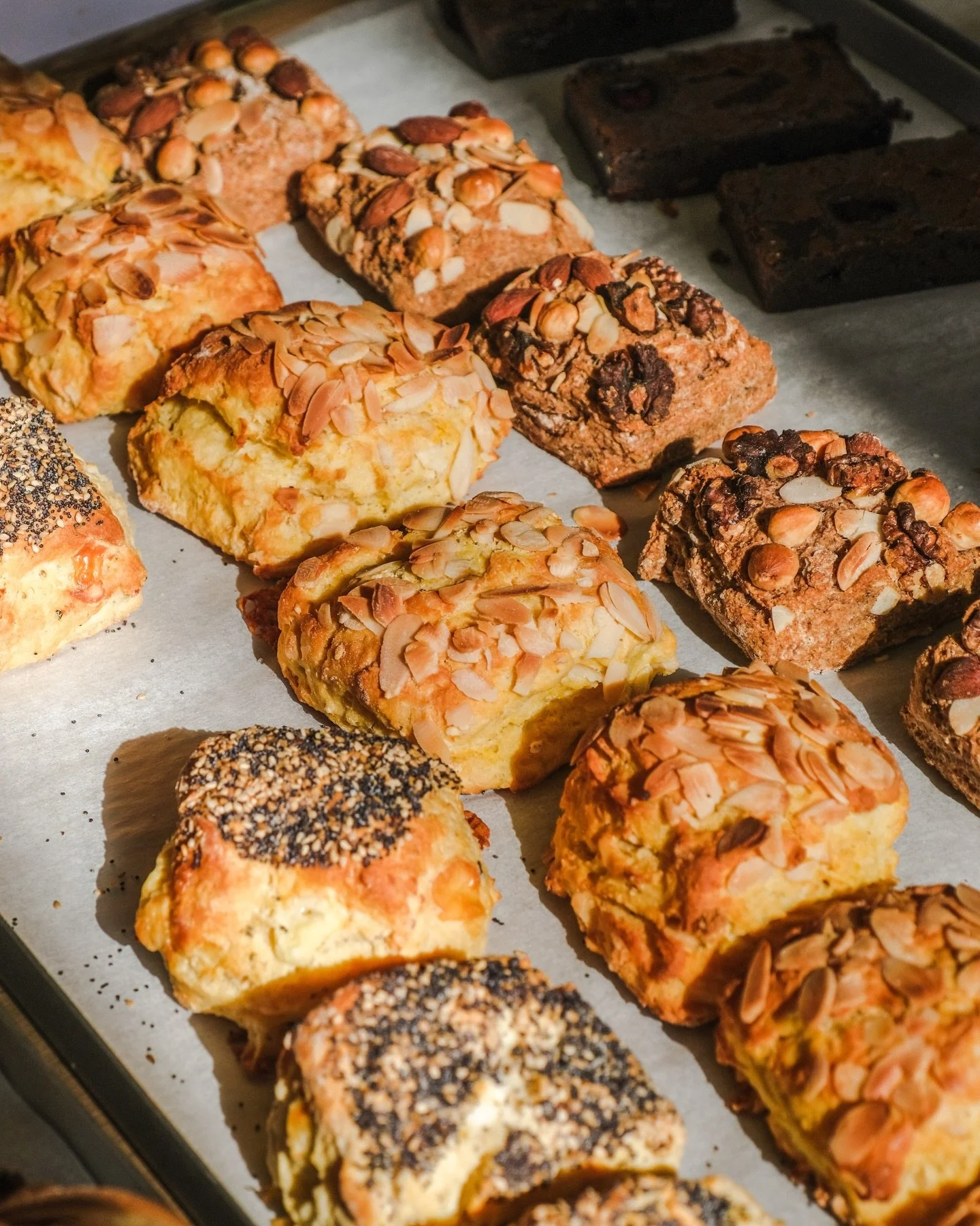 Out and about in town this festive season? ✨

Pop by a S&ouml;derberg bakery for freshly baked scones! Available every day - sweet, savoury and spelt. A favourite for a reason! 💛